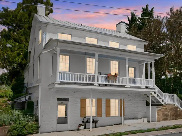39 N Main St, Keedysville, MD 21756