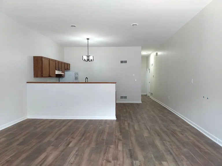 1400 Scotland Ave #E — Photo 4