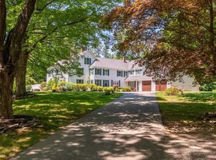 98 Sweet Hill Rd, Plaistow, NH 03865