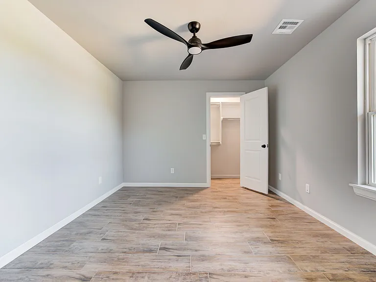 2171 Hux Dr — Photo 37