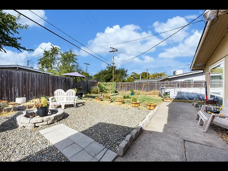 6500 Brock Dr — Photo 15