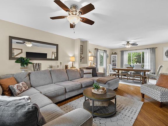 2nd image of 8610 221st AVENUE