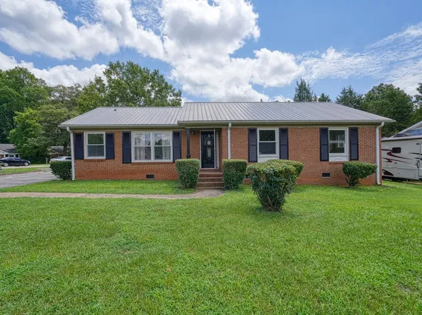 411 Vanderbilt Rd, Spartanburg, SC 29301