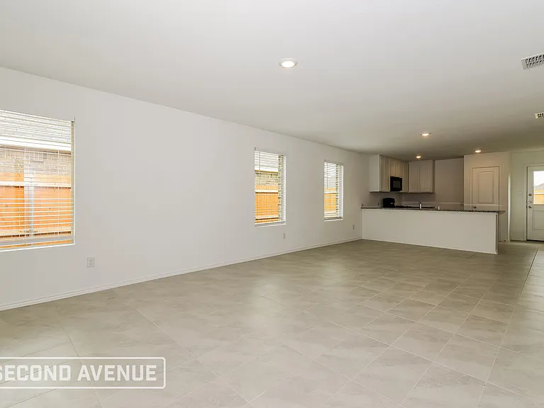1947 Aves Glen Ln — Photo 6