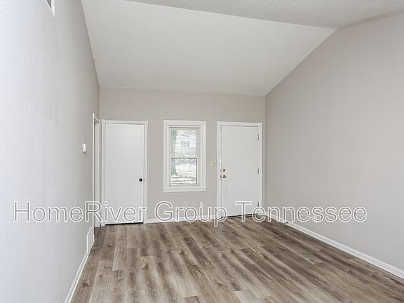 4th image of 3046 Brookdale St