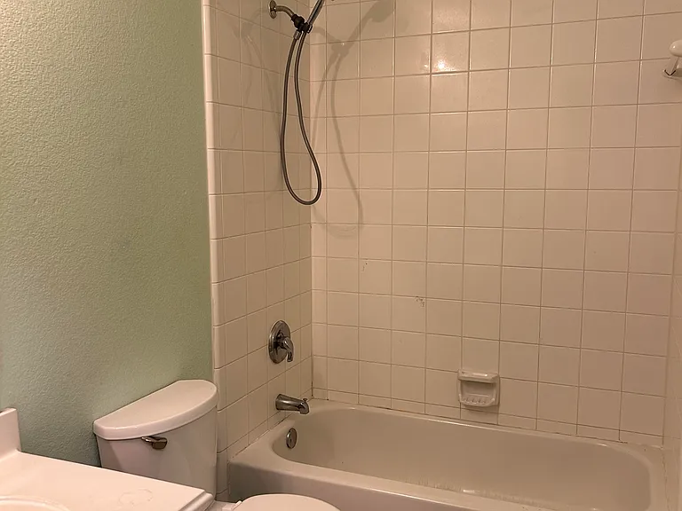 2620 Terrace Dr — Photo 9