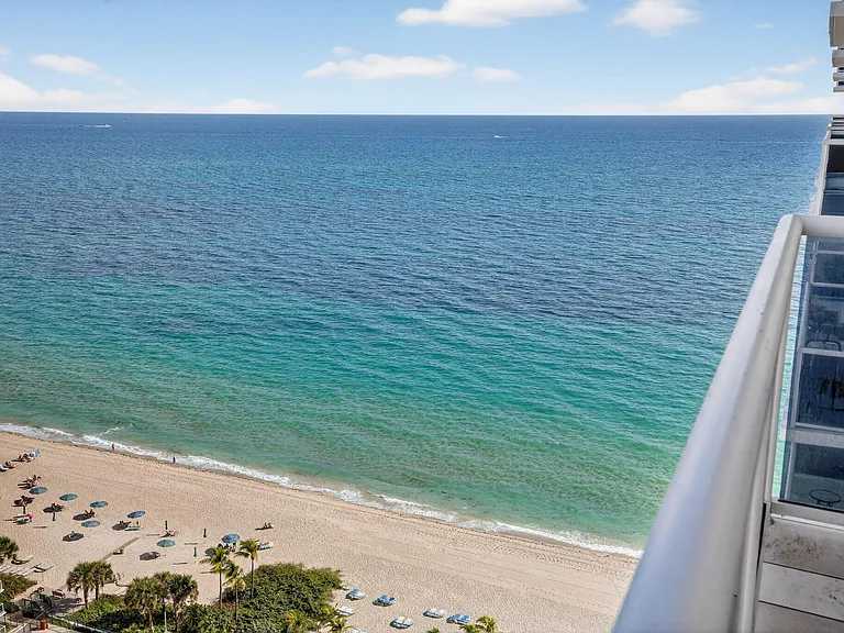 3900 Galt Ocean Dr #2314 — Photo 21