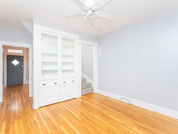 2nd image of 419 1/2 52nd St