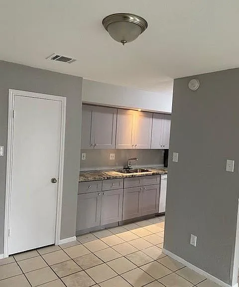 12533 Manor Ct — Photo 5