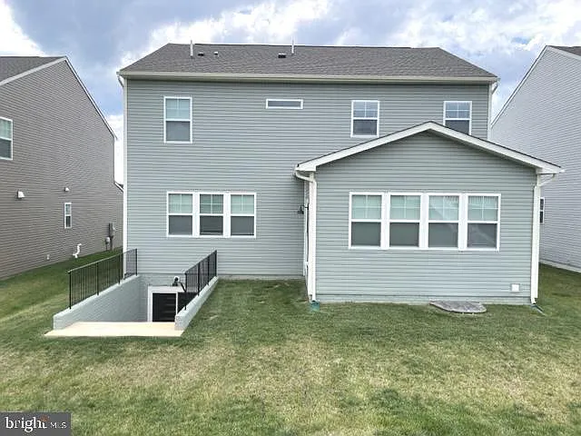 2328 Hawkshill Dr — Photo 43