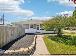 3940 Lasalle St, Racine, WI 53402