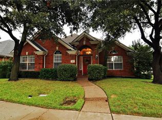 100 Midcrest Dr, Irving, TX 75063