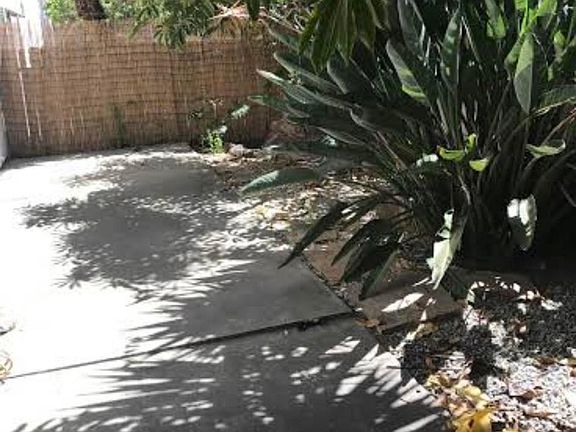 3rd image of 530 Turfwood Ln