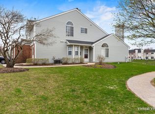 136 Winchester Dr UNIT A, Streamwood, IL 60107