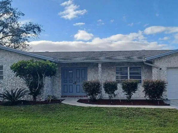 9520 NW 8th Street, Pembroke Pines, FL 33024