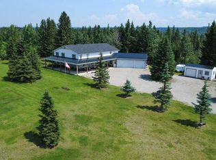 1101 6th St SW, Sundre, AB T0M1X0