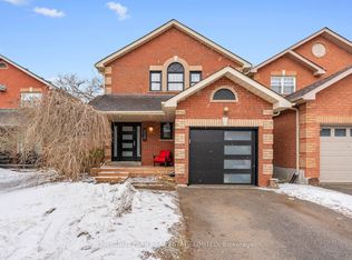 31A Balsam St S, Uxbridge, ON L9P 1B3