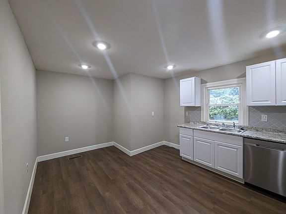 5th image of 2765 Neeley St