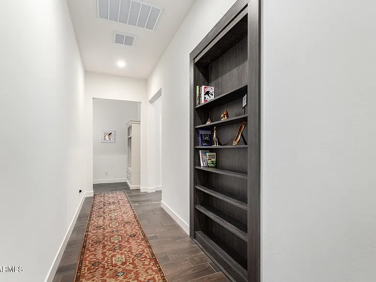 11491 N Luckenbach St — Photo 29