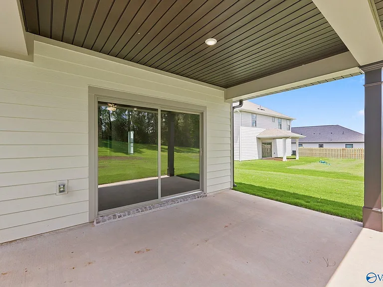 7211 Holly Creek Dr — Photo 37