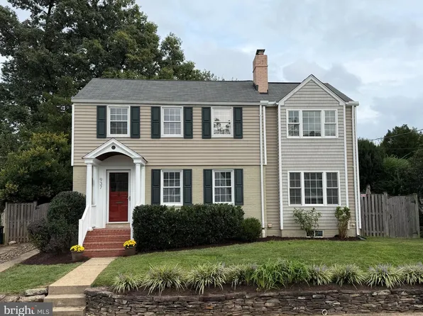 937 N Lebanon St, Arlington, VA 22205