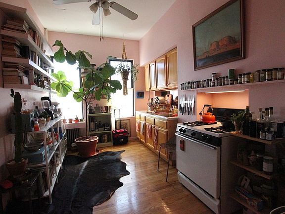 4th image of 198 Stockholm St APT 2R