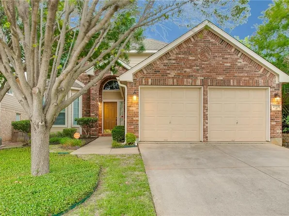 2105 Clubside Dr, Corinth, TX 76210