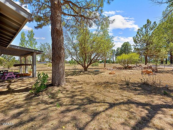 3rd image of 2727 Pine Meadow Dr