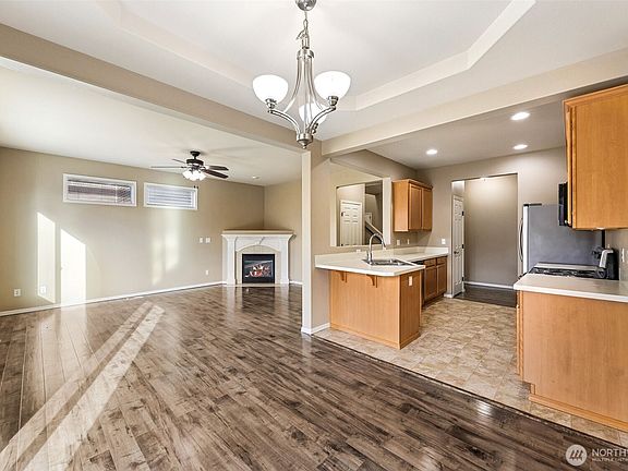 5th image of 18732 115th Avenue E