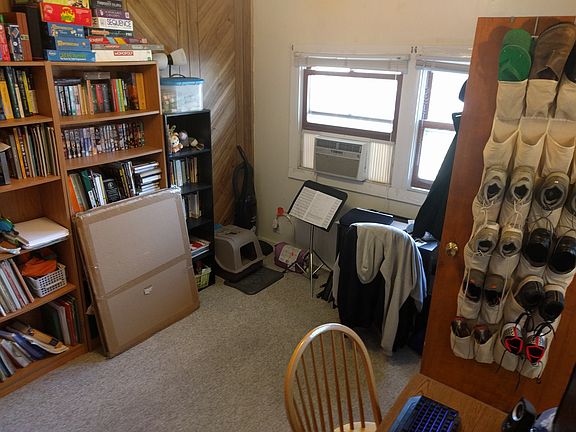 bedroom 2, lots of closet space