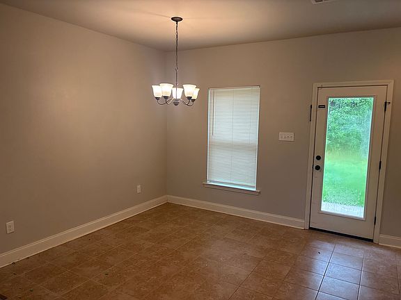 3rd image of 13870 Maddie Cir