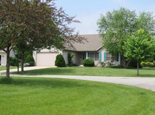 12200 33rd Ct, Pleasant Prairie, WI 53158