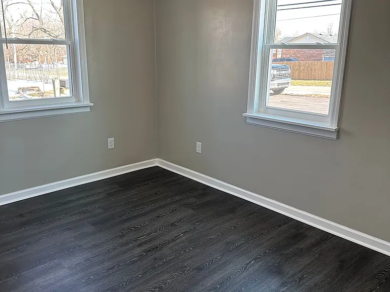 15 Bedroom 1