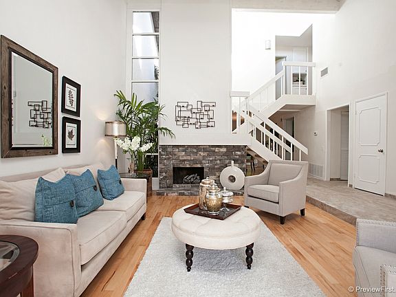 2nd image of 632 Camino De Clara