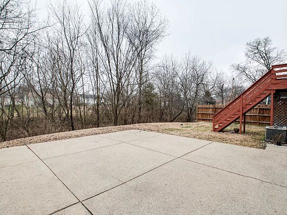 2nd image of 191 Northlake Dr