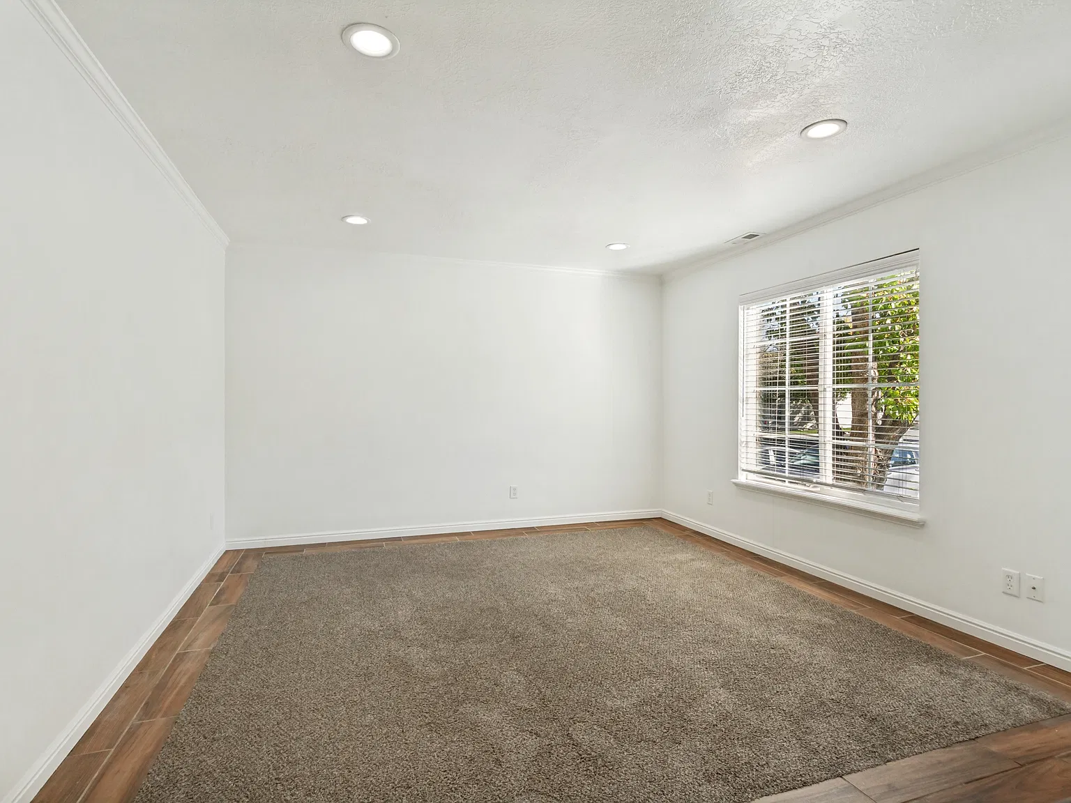 459 N 1160 E St - HC - 1 — Photo 4