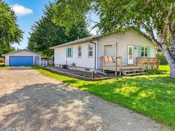 N8271 Lakeshore Dr, Fond Du Lac, WI 54937