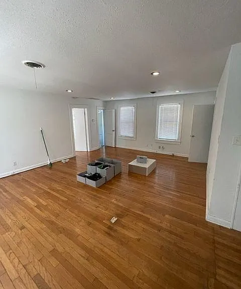 Unit Photo