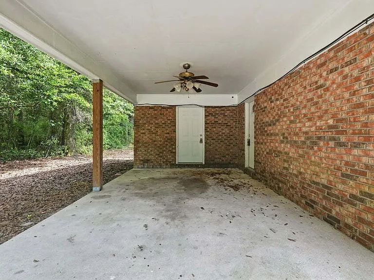 106 Andrews Ave — Photo 5