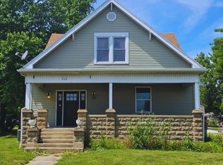306 E Main St, Teutopolis, IL 62467