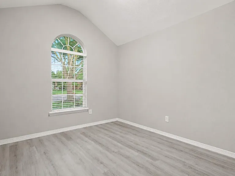 719 Levi Bnd — Photo 28