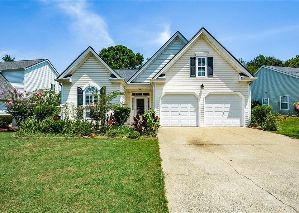 1st image of 124 Weatherstone Dr