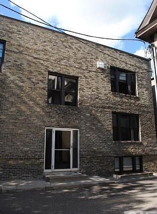 4th image of 1928 Aldrich Ave S #B208