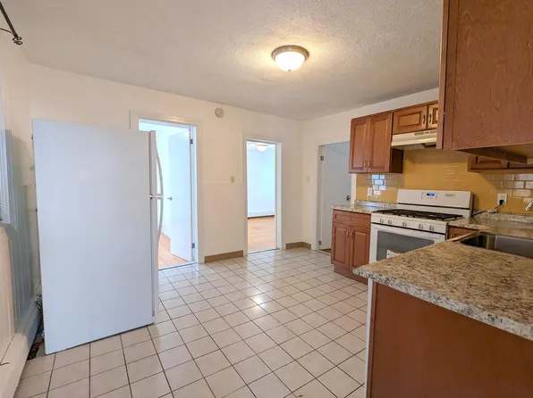 322 Lowell St, Somerville, MA