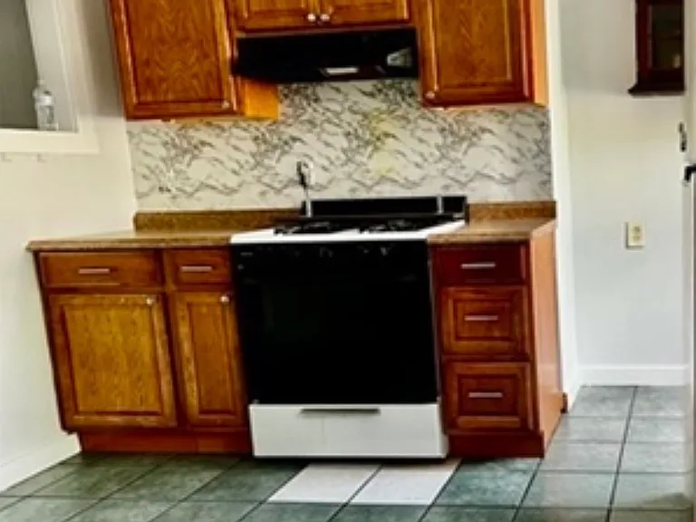 26 Brandon Rd #1 — Photo 1