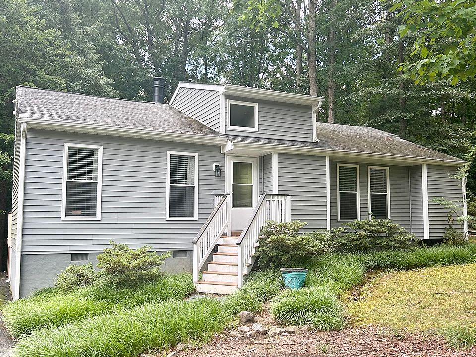 1st image of 12114 Mountain Laurel Dr