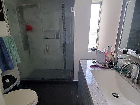 4th image of 9175 SW 77th Ave APT 210