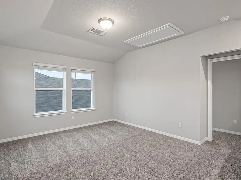 528 Loriner Way — Photo 19