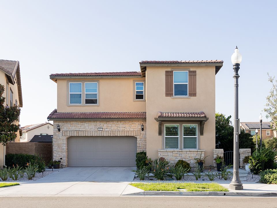 1st image of 4802 S Apricot Way