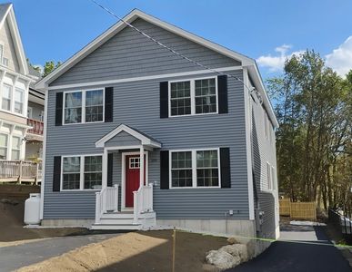 379 Concord Street, Manchester, NH, 03104